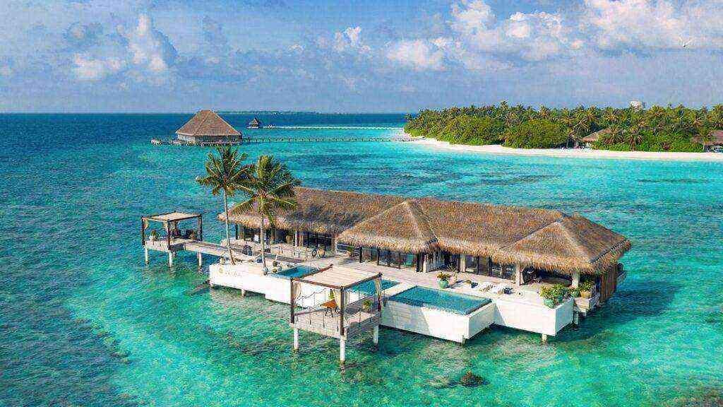 The Maldives – Bespoke Overwater Villas & Underwater Luxury